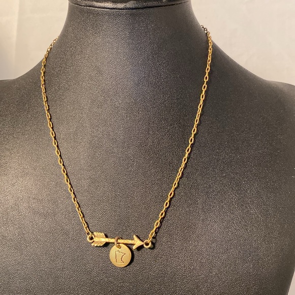 Arrow Minnesota MN state charm necklace Simple Elegant Gold Tone Necklace walz - Picture 3 of 13